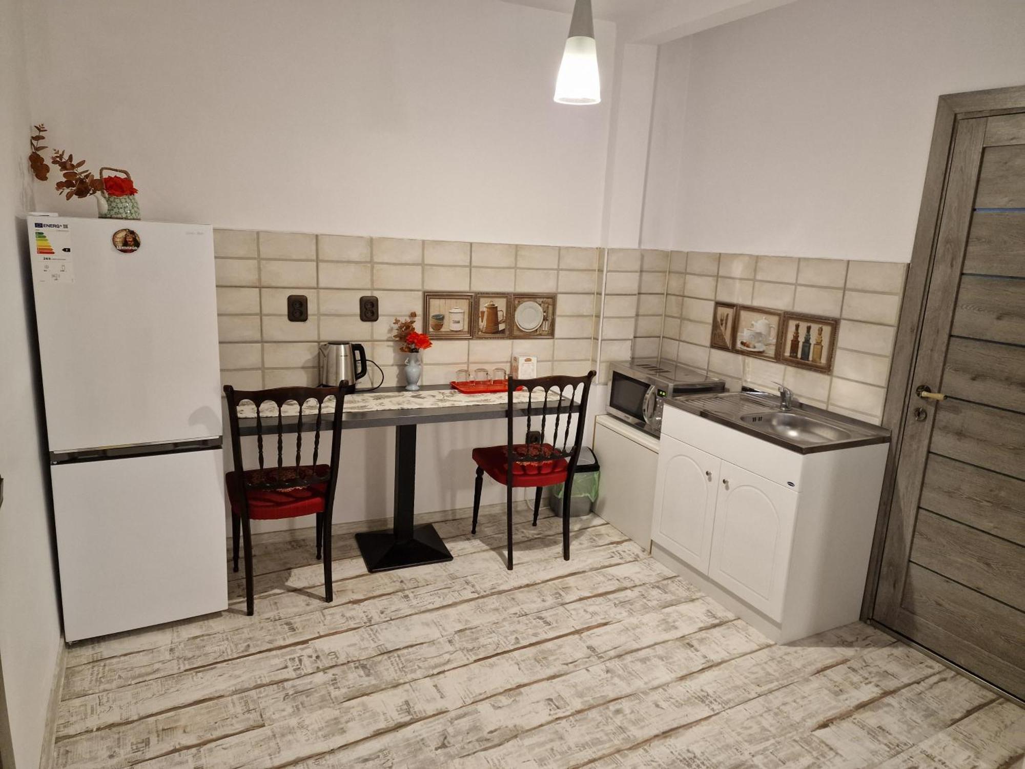 Ullysses Guest House Brasov Ngoại thất bức ảnh