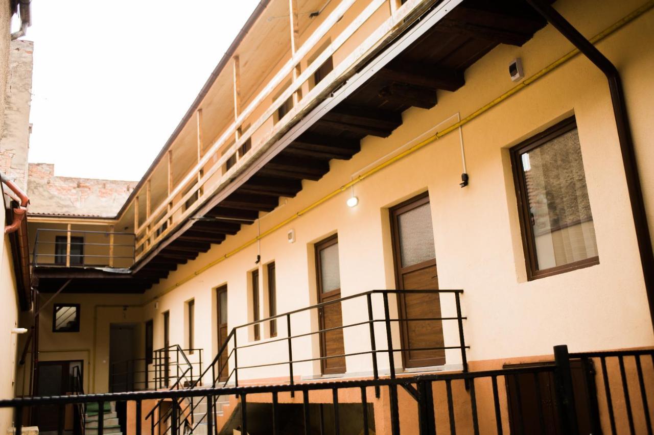 Ullysses Guest House Brasov Ngoại thất bức ảnh