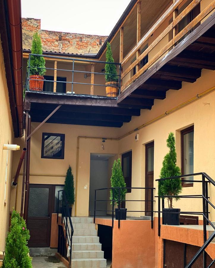Ullysses Guest House Brasov Ngoại thất bức ảnh