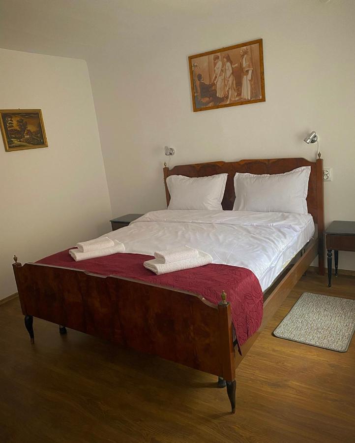 Ullysses Guest House Brasov Ngoại thất bức ảnh